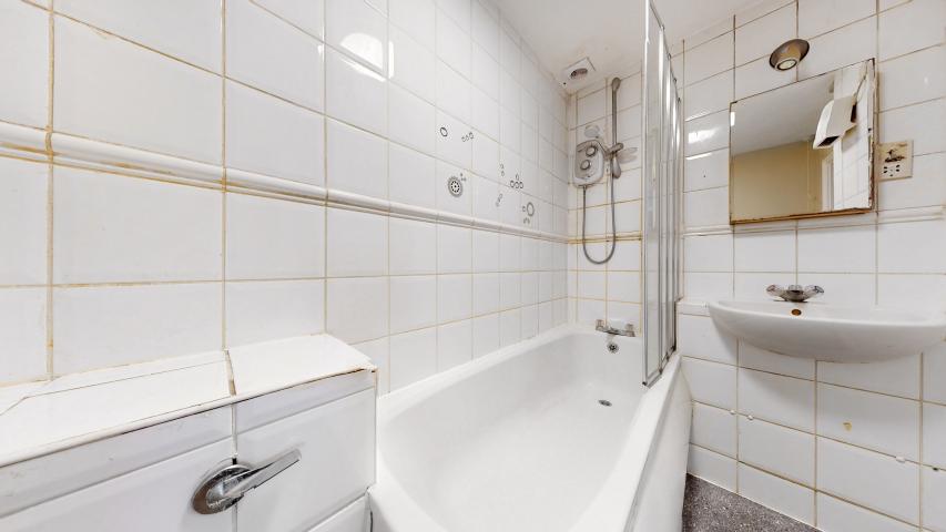 			Studio Apartment, 1 bath, 1 reception Apartment			 Upton Close, Cricklewood